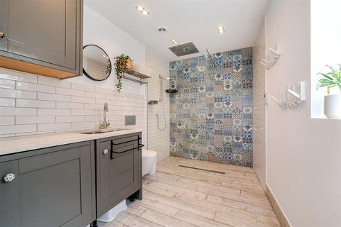 3 bedroom semi-detached house for sale, Victoria Road, Berkhamsted
