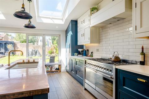 3 bedroom semi-detached house for sale, Victoria Road, Berkhamsted