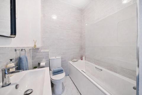 2 bedroom house for sale, Shooters Hill Road, Blackheath SE3