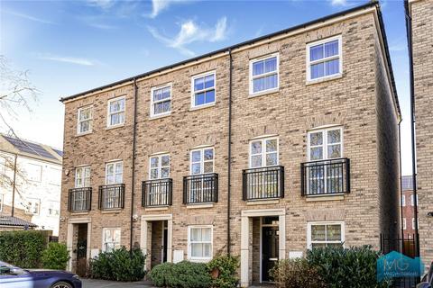 4 bedroom end of terrace house for sale, Lovegrove Way, London, N20