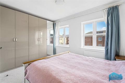4 bedroom end of terrace house for sale, Lovegrove Way, London, N20