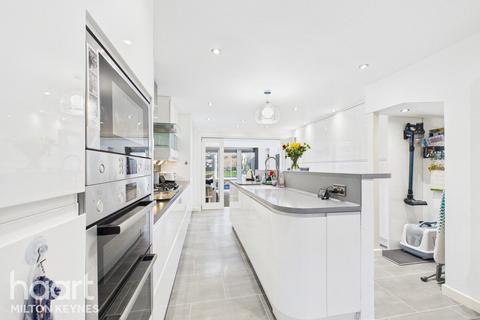 undefined, Olivier Row, Milton Keynes