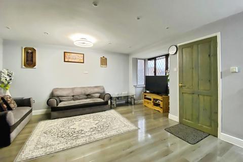 3 bedroom detached house for sale, Winchester Close, Banbury OX16