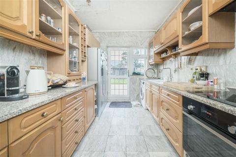 2 bedroom house for sale, Bowes Road, London W3