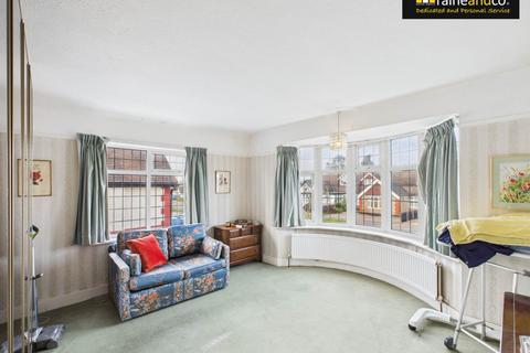 2 bedroom semi-detached house for sale, Ladbrooke Drive, Potters Bar