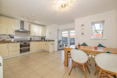 4 bedroom semi-detached house for sale, Invicta Close, Canterbury, Kent, CT1