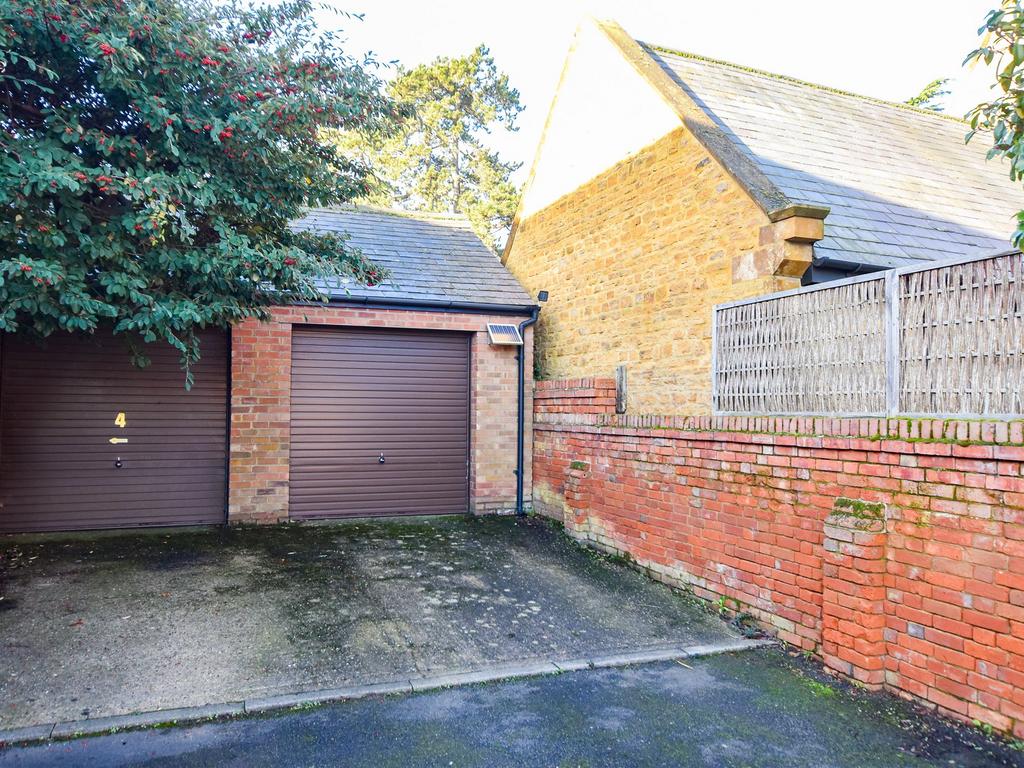 Garage &amp; Parking