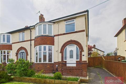 4 bedroom semi-detached house for sale - Newlands Park Grove, Scarborough