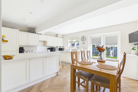 undefined, Upper Boundstone Lane, Lancing, BN15 9QX