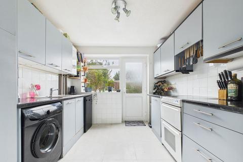 3 bedroom terraced house for sale, Freshbrook Road, Lancing, West Sussex, BN15 8DA