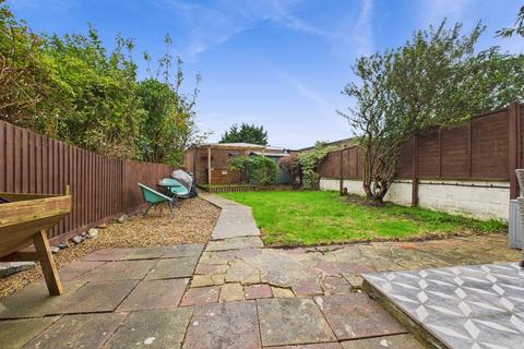 3 bedroom terraced house for sale, Freshbrook Road, Lancing, West Sussex, BN15 8DA