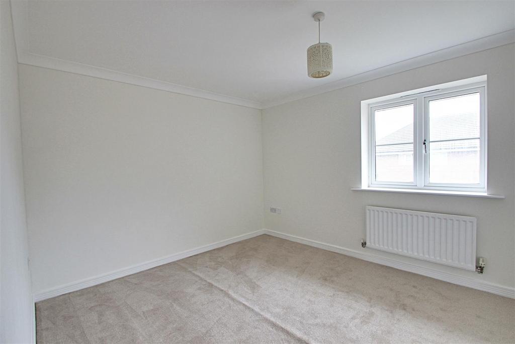 Bedroom 1.jpg