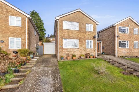 Curlew Close, High Wycombe HP13