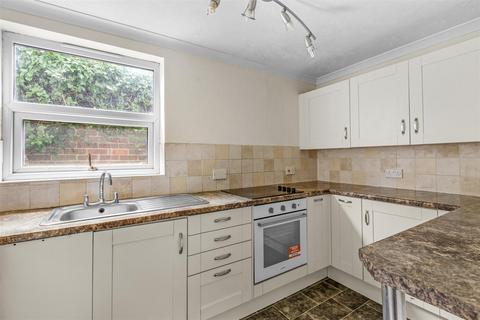 2 bedroom apartment for sale, Amersham Hill, High Wycombe HP13