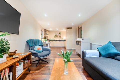 1 bedroom apartment for sale, Glenville Grove, London, Se8