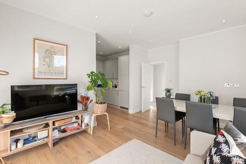 2 bedroom flat for sale, Salisbury House, Highbury Corner, Islington, London