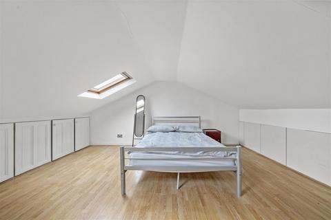 3 bedroom terraced house to rent, Moray Road, Finsbury Park