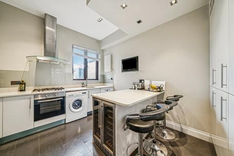 3 bedroom flat for sale, Geraldine Road, Wandsworth, London