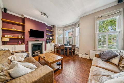 3 bedroom flat for sale, Geraldine Road, Wandsworth, London