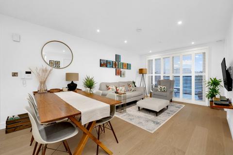 2 bedroom flat for sale, Bronze Building, 18 Buckhold Road, London