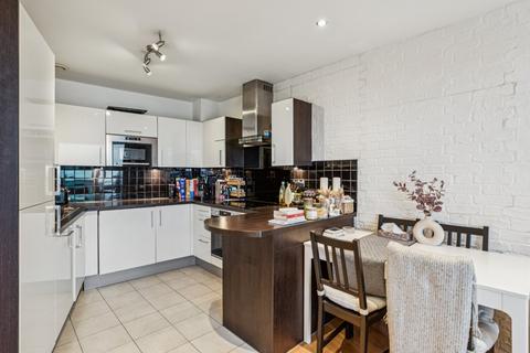 2 bedroom flat for sale, Argento Tower, Mapleton Road, London
