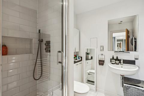 2 bedroom flat for sale, Argento Tower, Mapleton Road, London