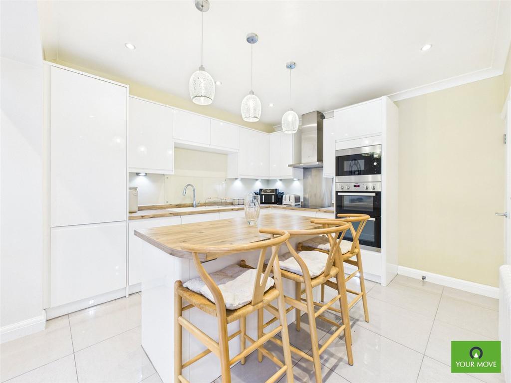 Kitchen/Living Area