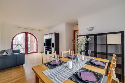 2 bedroom flat for sale, Watermans Quay, William Morris Way, Fulham, London