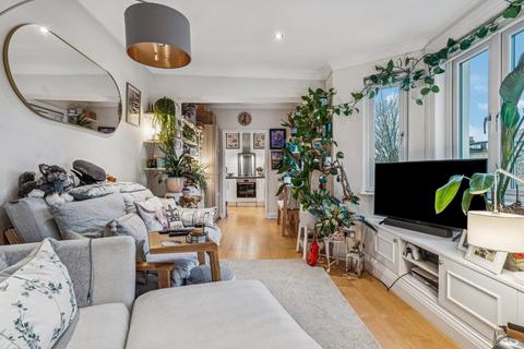 1 bedroom flat for sale, Chiswick Lane, London