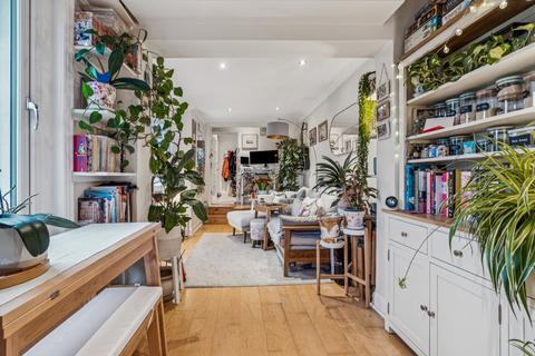undefined, Chiswick Lane, London