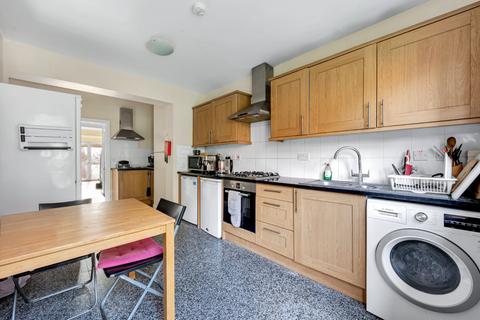 undefined, Bowes Road, London, W3