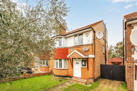 undefined, Bowes Road, London