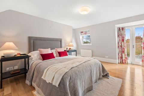 2 bedroom maisonette for sale, Harbord Street, Bishops Park, Fulham, London