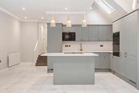 2 bedroom flat for sale, Wardo Avenue, Fulham, London