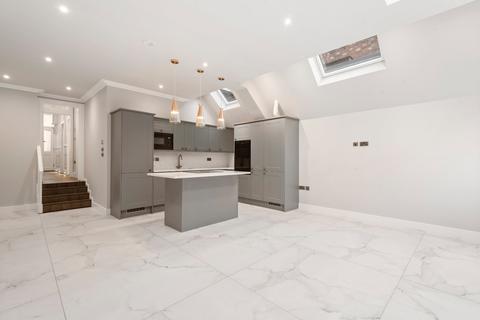 2 bedroom flat for sale, Wardo Avenue, Fulham, London