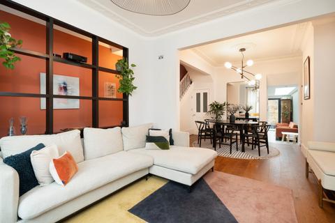 4 bedroom house for sale, Weiss Road, London