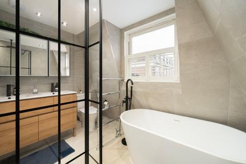 4 bedroom house for sale, Weiss Road, London