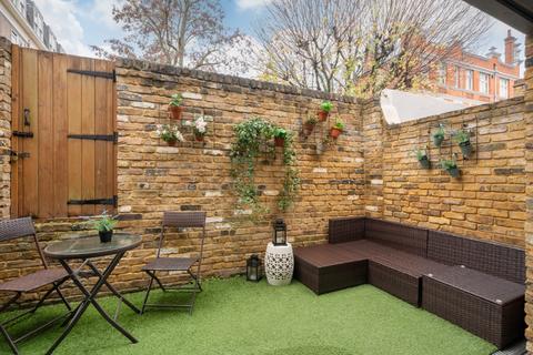 4 bedroom house for sale, Weiss Road, London