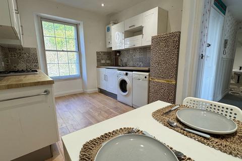 1 bedroom flat for sale, West Street, Tavistock PL19