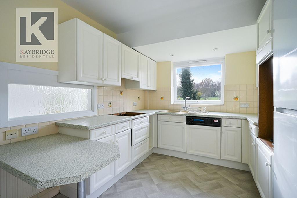 Anderson Close, Epsom - KT19 8 LY