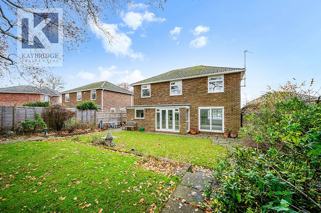 Anderson Close, Epsom - KT19 8 LY