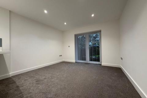 2 bedroom flat for sale, Two Double Bedroom Flat Located In Branksome Wood Road, Bournemouth