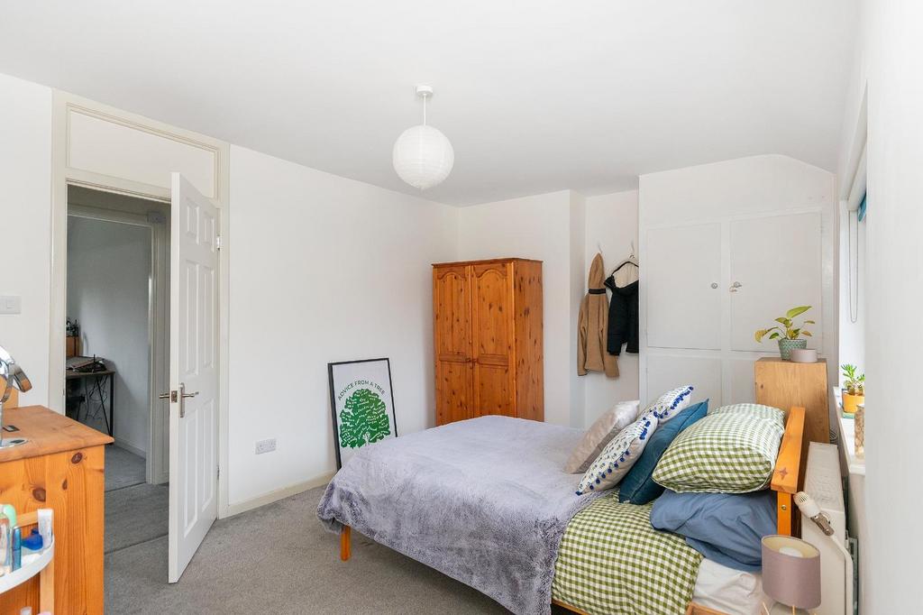 3 B8 RBR - Bedroom D.jpg