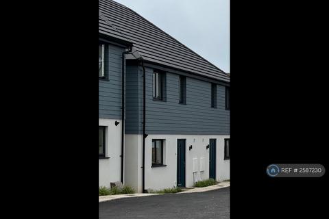 3 bedroom semi-detached house to rent, Summercross Gardens, Dartmouth, TQ6