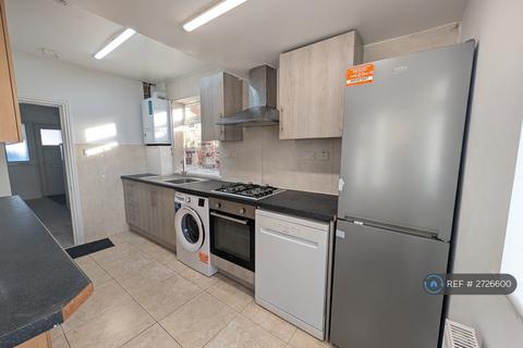 3 bedroom semi-detached house to rent, Morley Crescent West, Stanmore, HA7