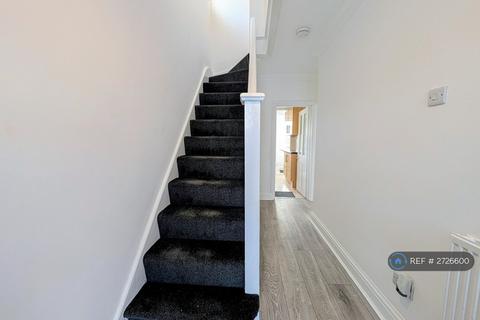 3 bedroom semi-detached house to rent, Morley Crescent West, Stanmore, HA7