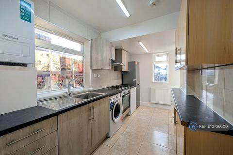 3 bedroom semi-detached house to rent, Morley Crescent West, Stanmore, HA7