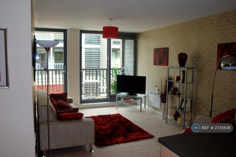 2 bedroom flat to rent, Gosnold Street, Bury St Edmunds, IP33