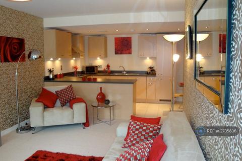2 bedroom flat to rent, Gosnold Street, Bury St Edmunds, IP33
