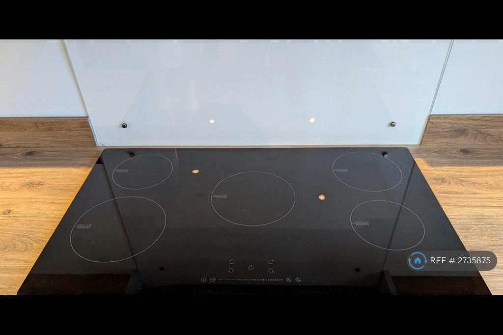 Brand New Five Ring Induction Hob